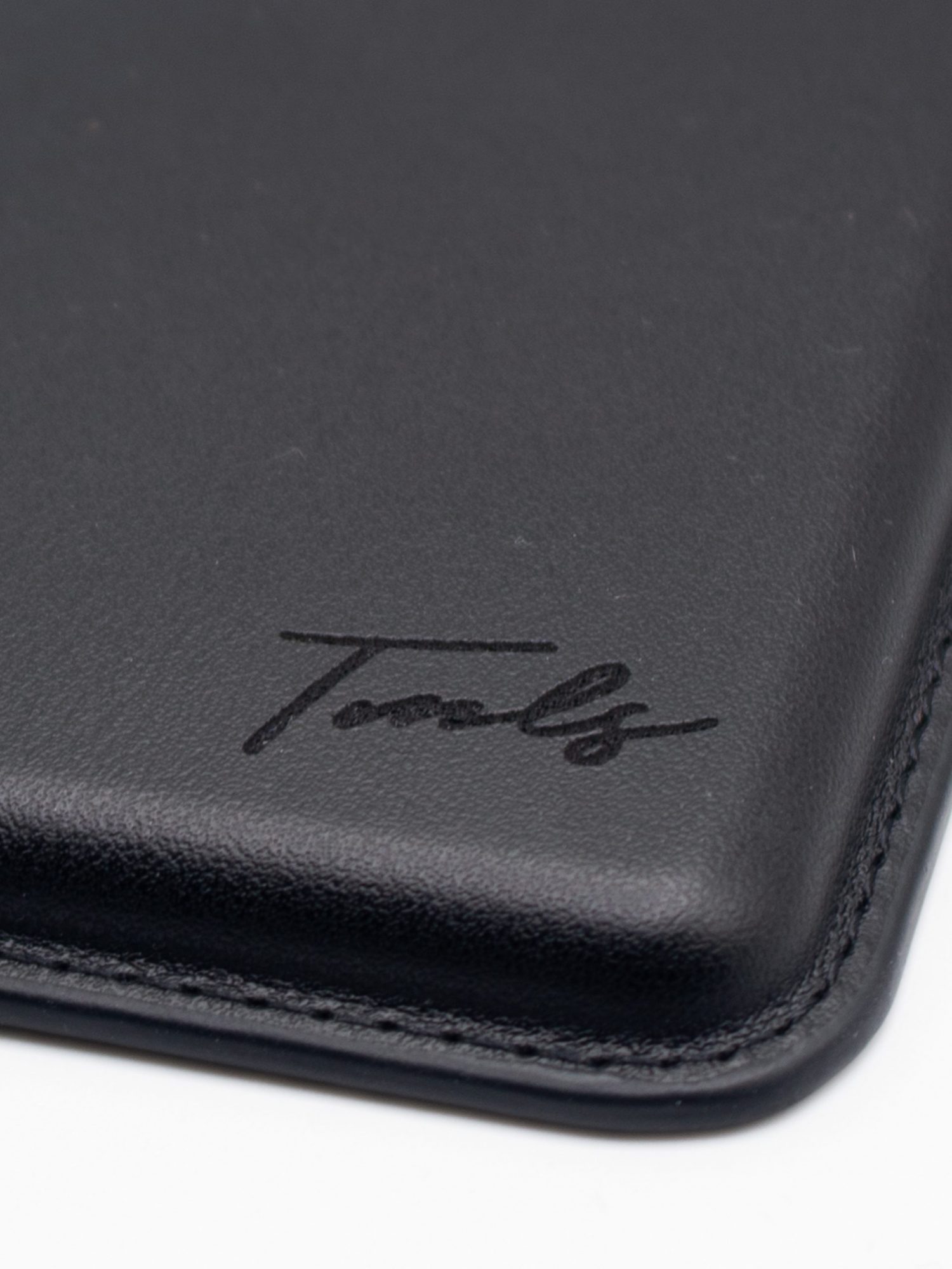 Âme Black Wallet with MagSafe